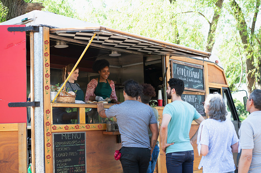Are You Ready to Launch Your Food Truck Business? If So, Check This Out